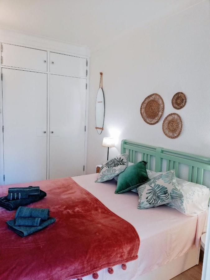 Apartamento Praia De Монте Гордо Екстериор снимка