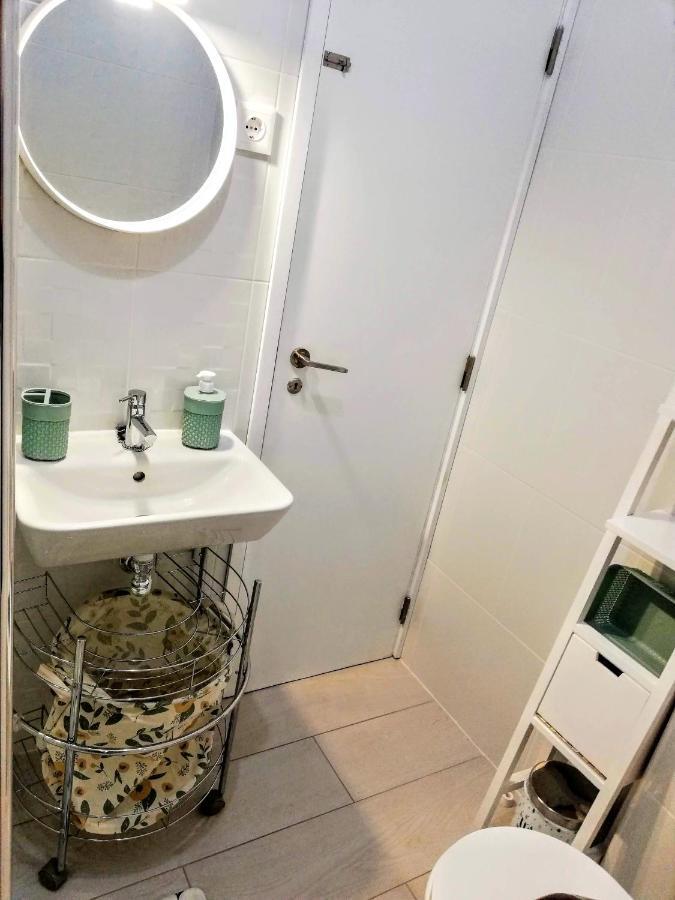 Apartamento Praia De Монте Гордо Екстериор снимка